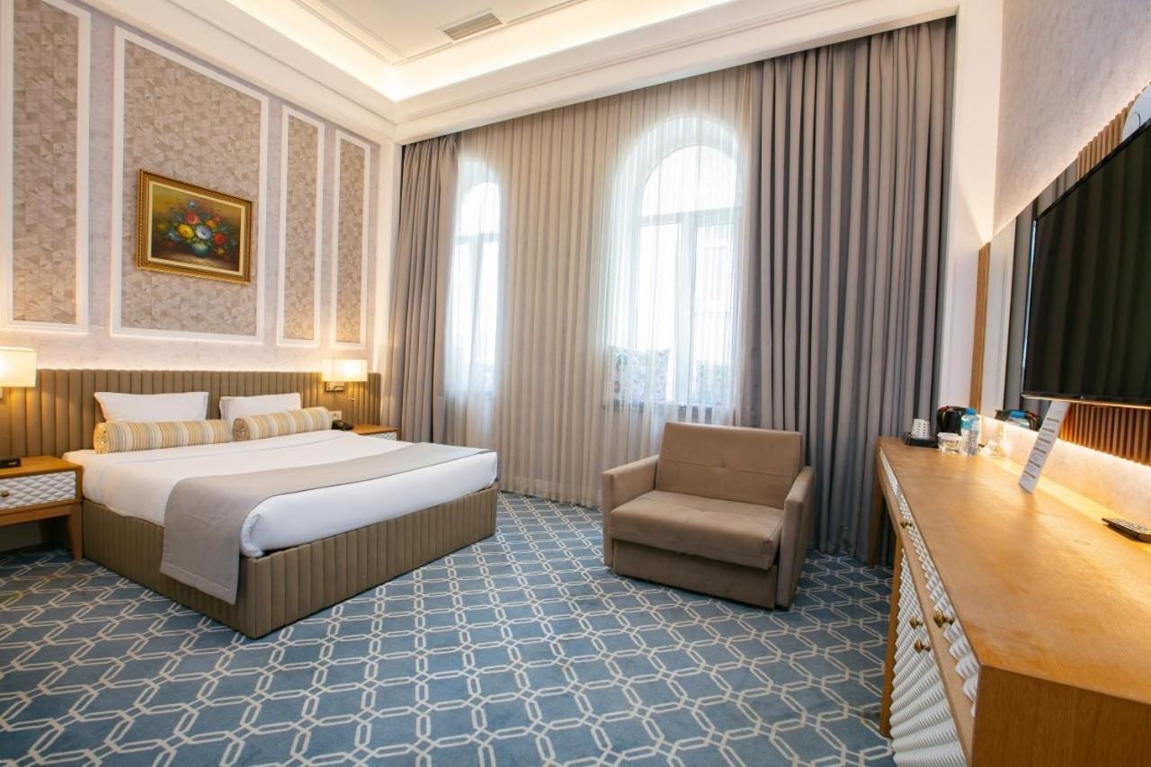 Promenade Hotel Baku Exterior photo